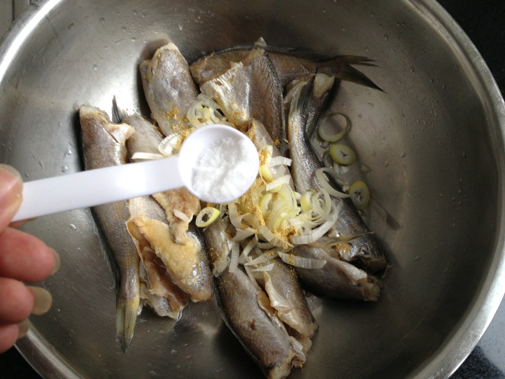 黄花鱼还能这样做？香酥可口的黄花鱼好吃的停不下来