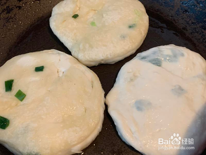 省事免揉葱油发面饼的做法