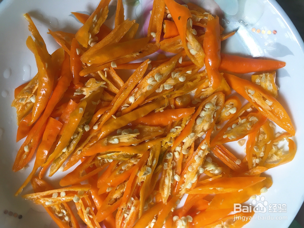 好吃到哭的酸笋茄子