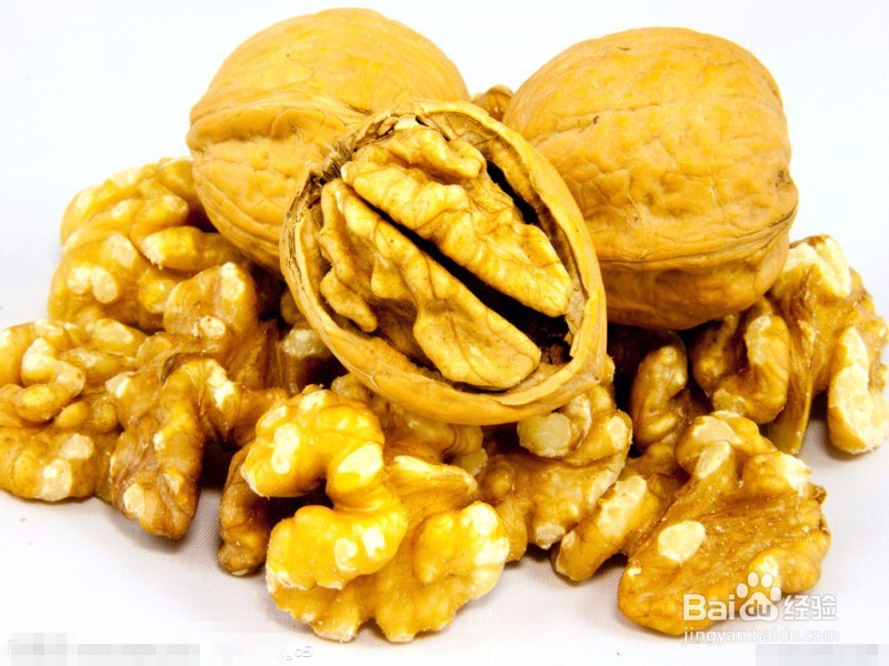 女性如何让自己拥有顺滑浓密的秀发？