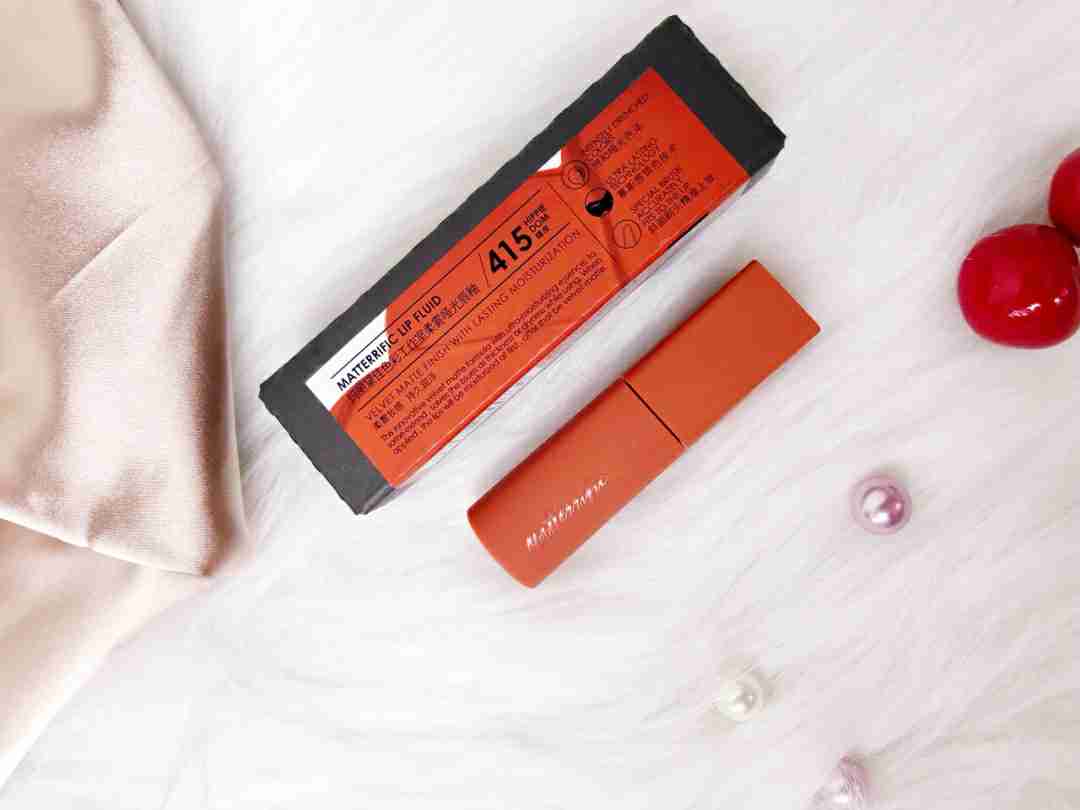 人生的第一支唇釉,奉献给了玛丽黛佳