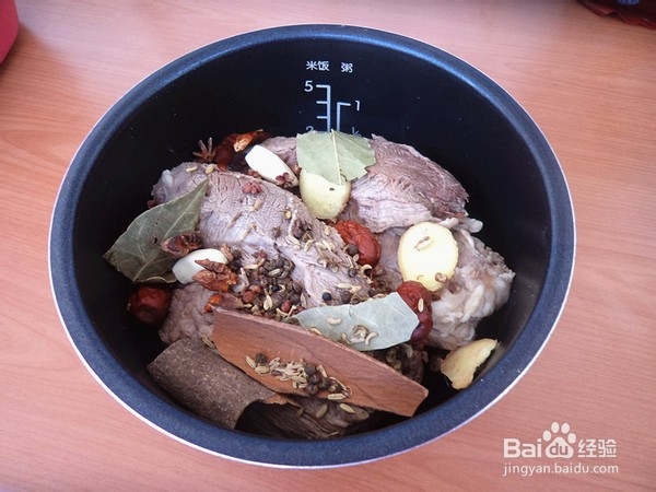 如何制作酱牛肉