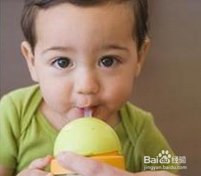 孩子怎样安全的喝果汁?