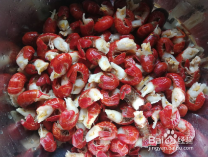 咖喱小龙虾尾：咖喱味儿浓郁，拌饭特别好吃