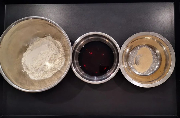 红酒种无花果面包