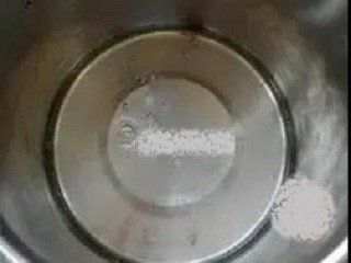 圆形戚风蛋糕怎么做?