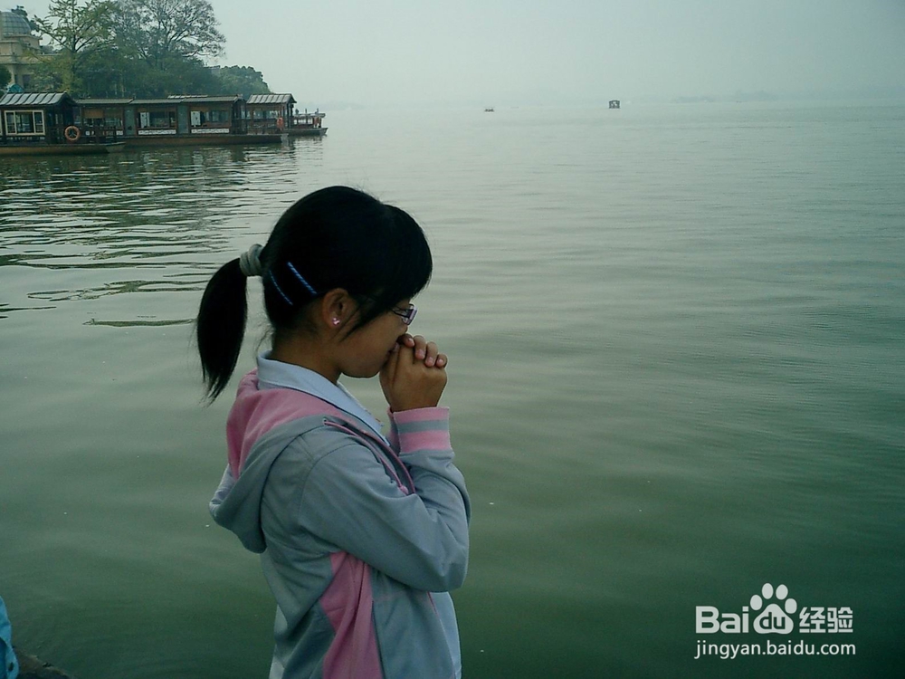 怎样看待友情------如何对待朋友