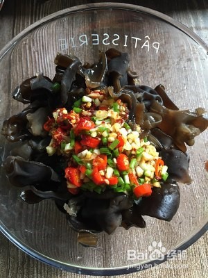 凉拌木耳的做法