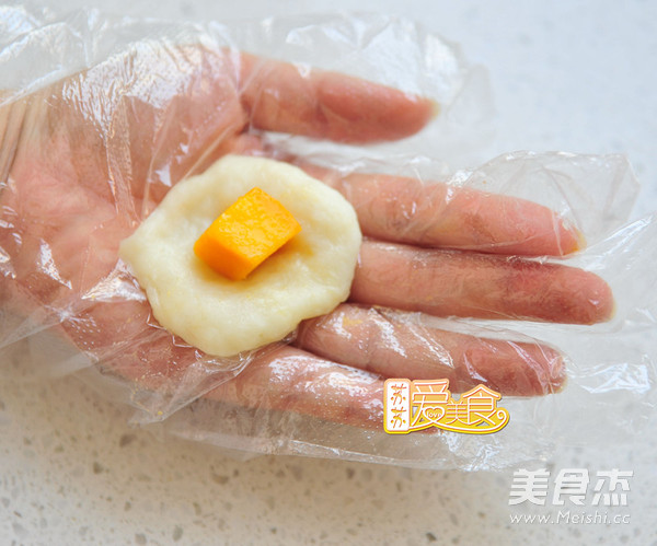 微波炉十分钟做零失败的芒果糯米糍