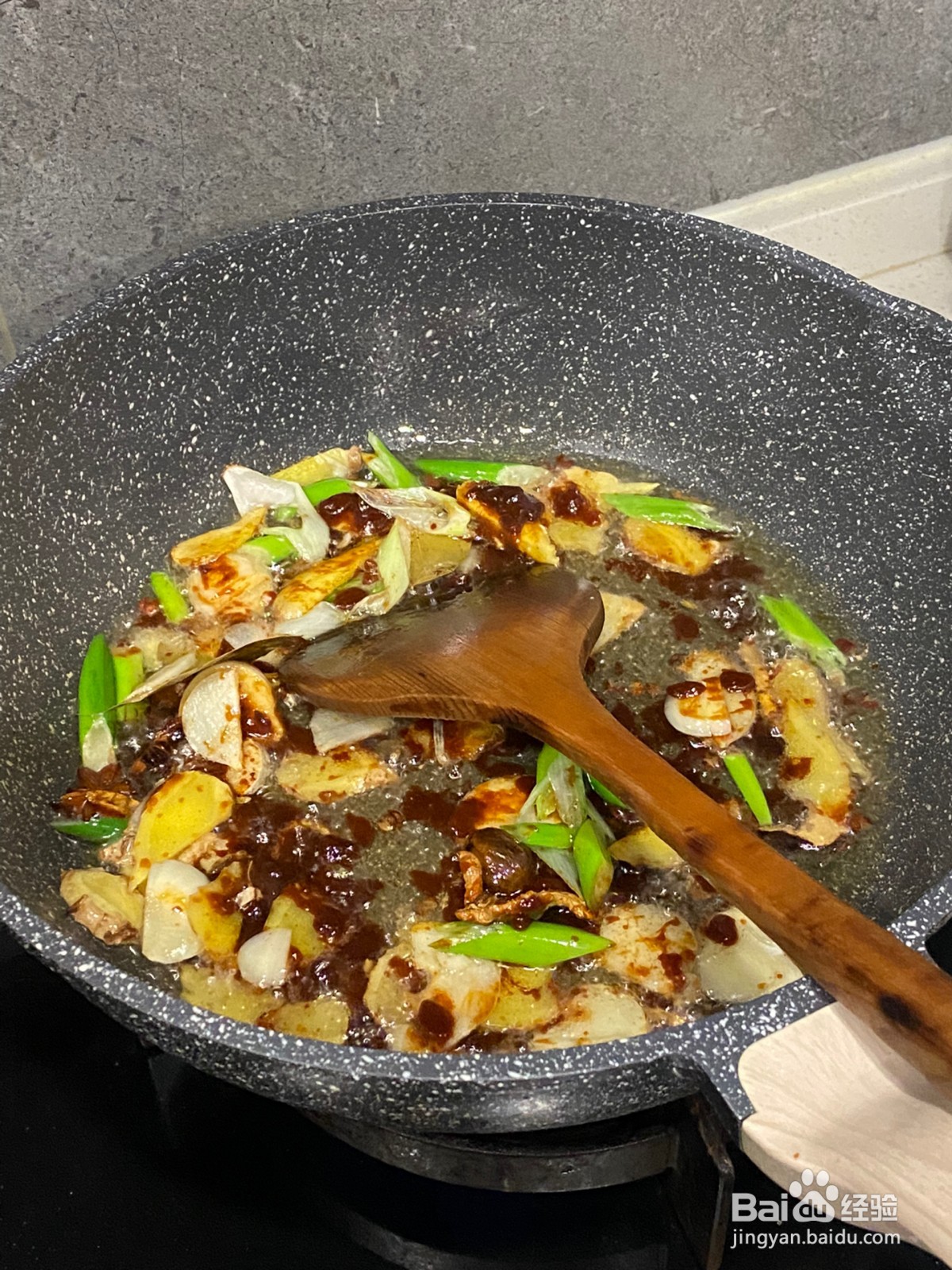 酱大骨的做法