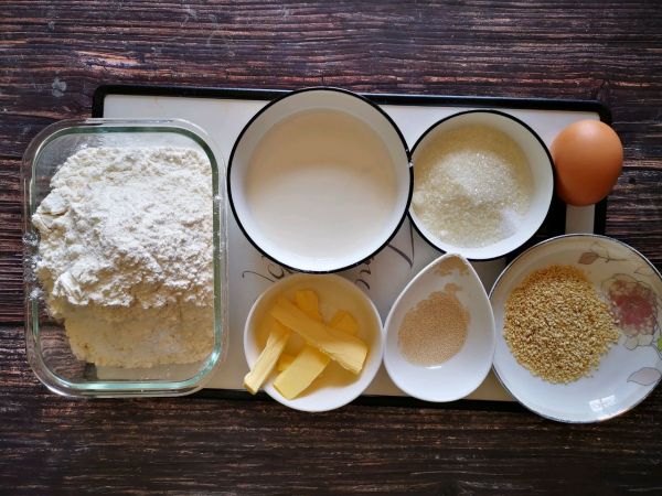 牛奶拉丝小面包