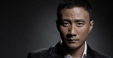 硬汉胡军一家人都爱翡翠，读懂这些你也会爱上它