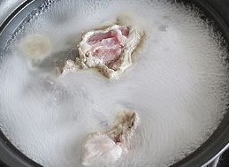 排骨莲藕山药汤