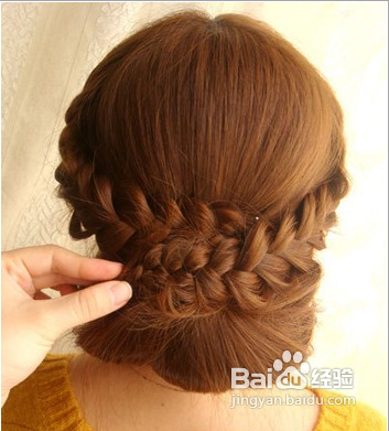 夏日清凉韩式麻花辫的编发图解