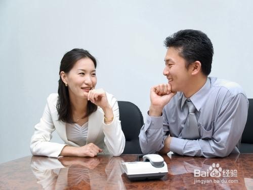 追女生的5个聊天小技巧,告别尬聊