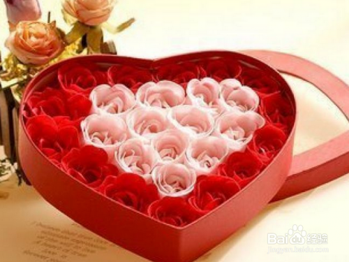 情人节送女朋友什么礼物？