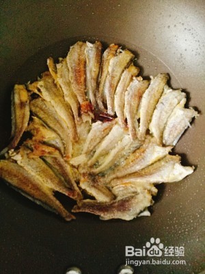 小黄鱼烧豆腐的美味做法