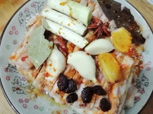 制作豆豉扣肉的方法