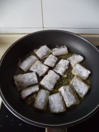 另类口味椒盐干煎带鱼