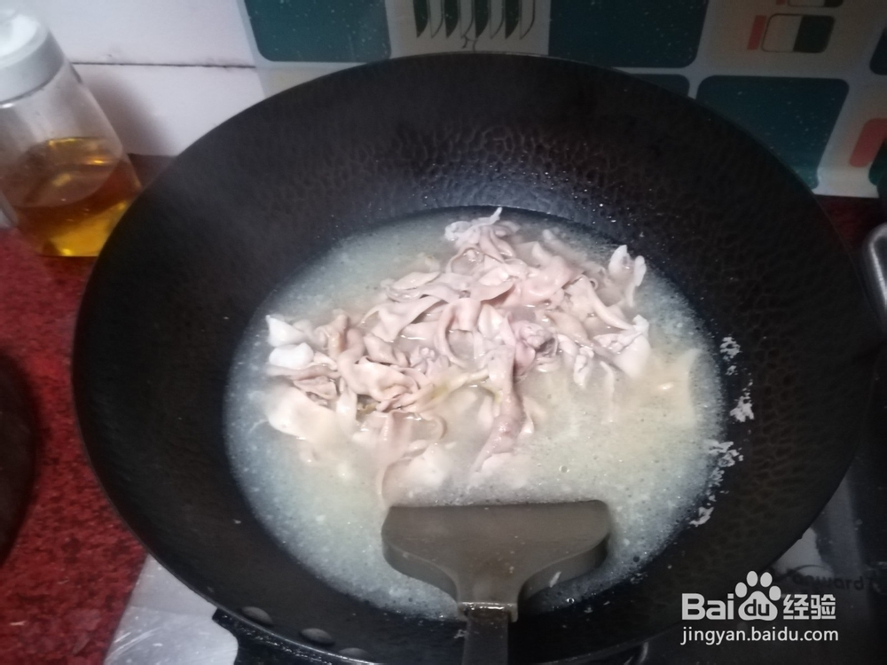 香芹炒鸭肠的步骤