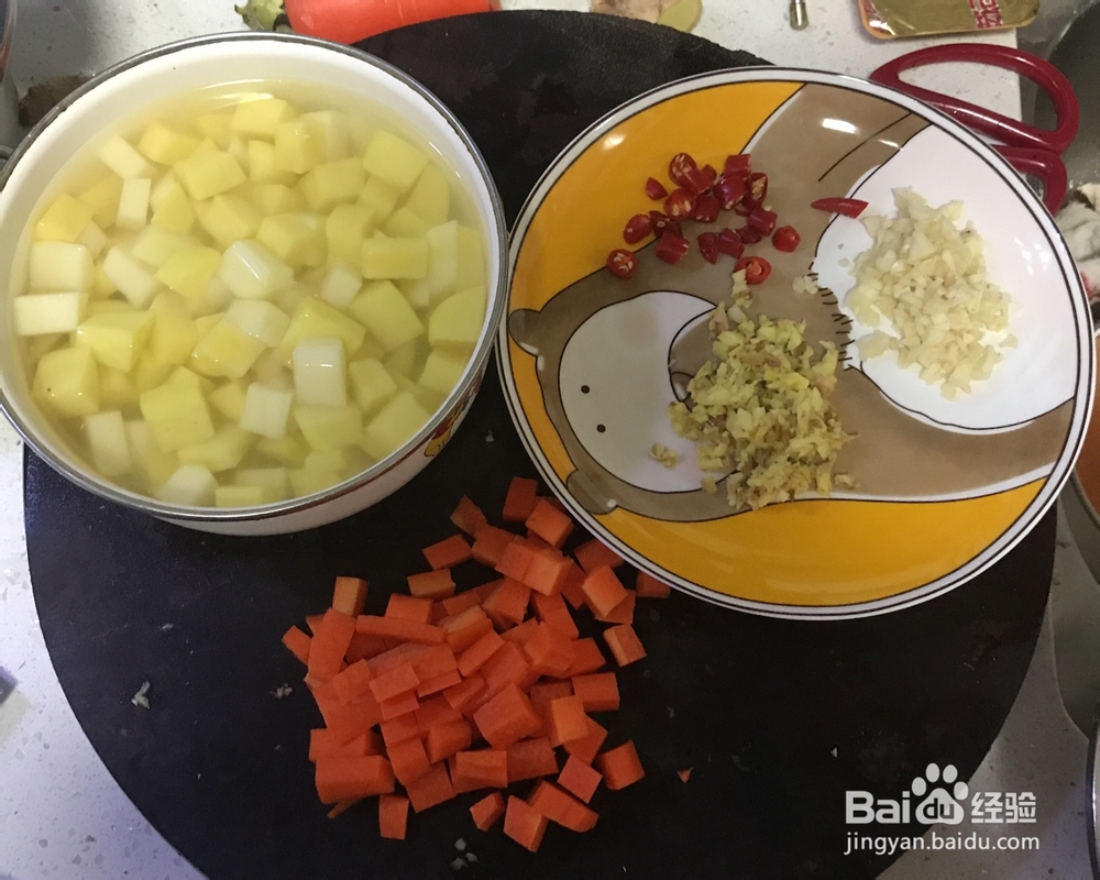 土豆咖喱牛腩盖饭的详细教程