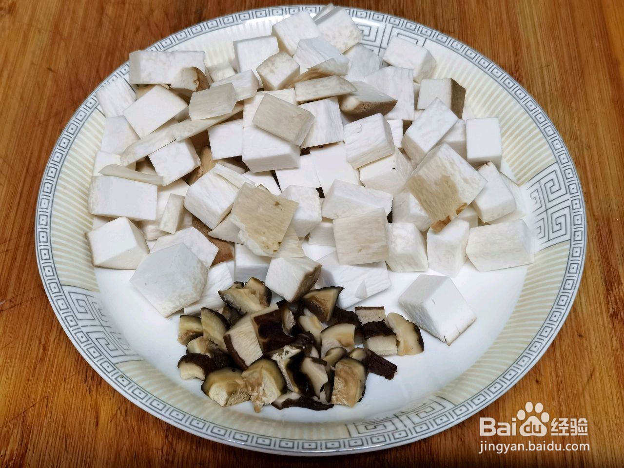 杏鲍菇炒鸡丁怎么做
