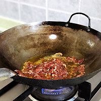 家常菜洋葱条炒牛肉丝