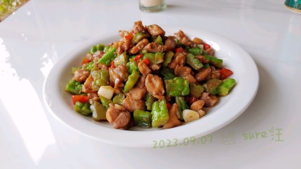 蒜辣酱肉苦瓜丁