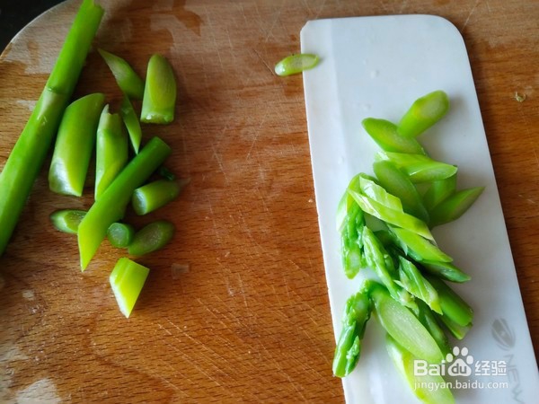 凉拌百合花的做法