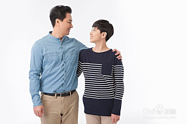 宝宝变聪明 爸爸必做的10件事