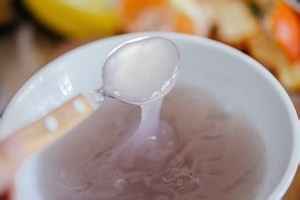 如何做酸奶藕粉鲜果沙拉