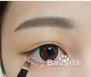 怎样画绿色眼线+渐变水润唇小清新妆