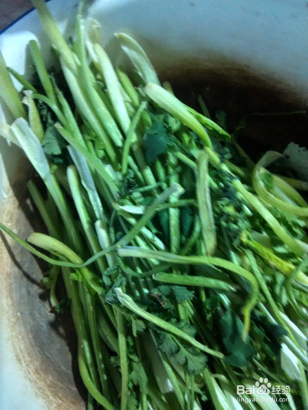 风干肠炒紫洋葱香菜