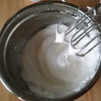 红曲拉花纸杯蛋糕