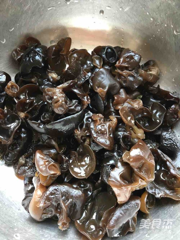 凉拌双耳的做法