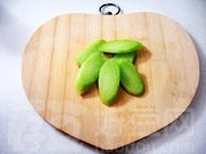 板筋肉炒芥蓝头--做法