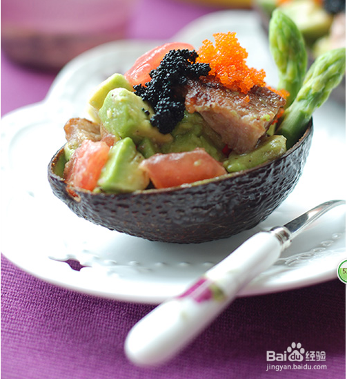 自制牛油果西冷丁沙拉