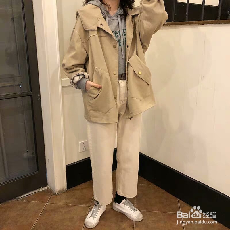 工装外套里面怎么穿