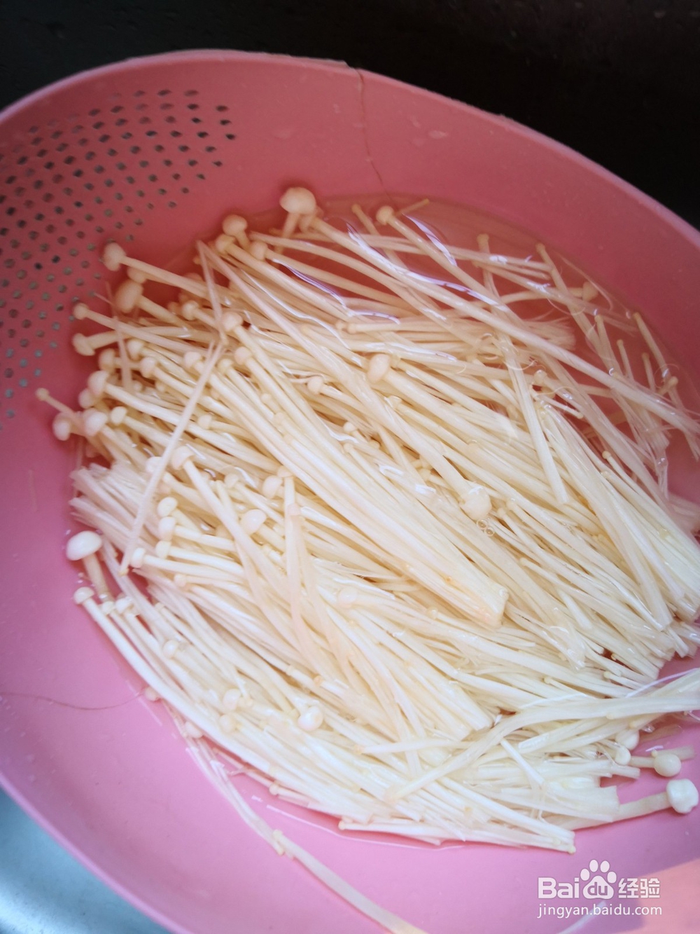 如何制作白萝卜冻豆腐汤