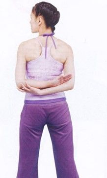 瘦手臂减肥瑜伽摆脱拜拜肉美化肩线