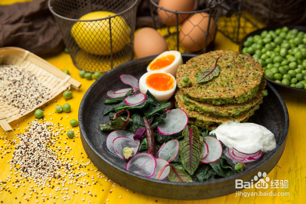 家常做法的豌豆小米薄荷煎饼