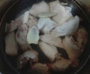 酱烧猪蹄的做法！