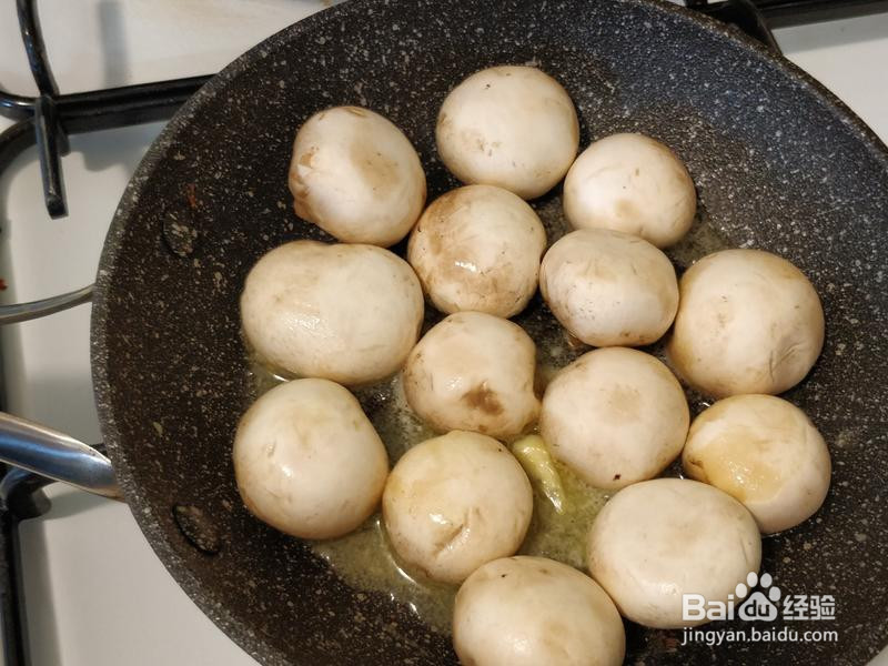 法国传统佳肴红酒炖牛肉的做法