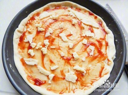 自制蘑菇鸡肉肠披萨的做法