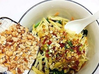 凉拌菠菜平菇怎么做
