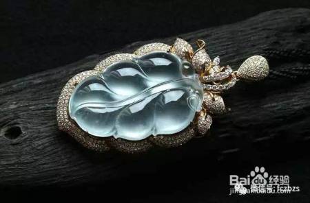 灵韵动人的翡翠叶子，让这个夏天的你美得与众不同