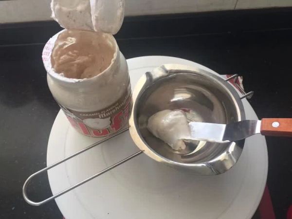 巧克力淋面蛋糕