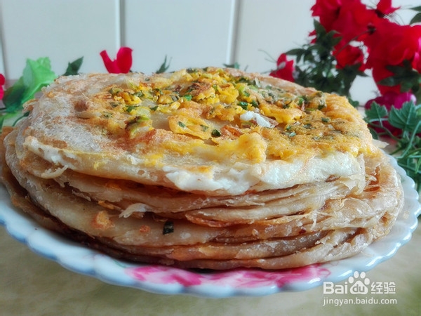 鸡蛋千层葱油饼的做法