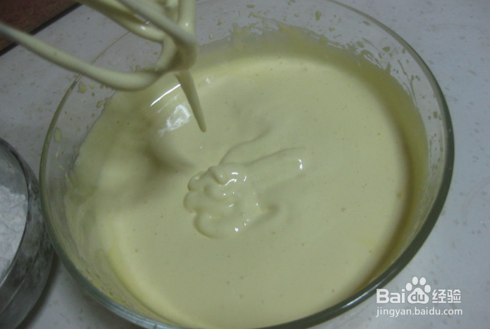 如何做出小孩子们爱吃的蛋黄饼干