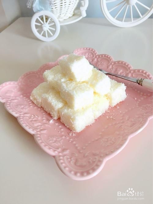 椰丝牛奶小方糕